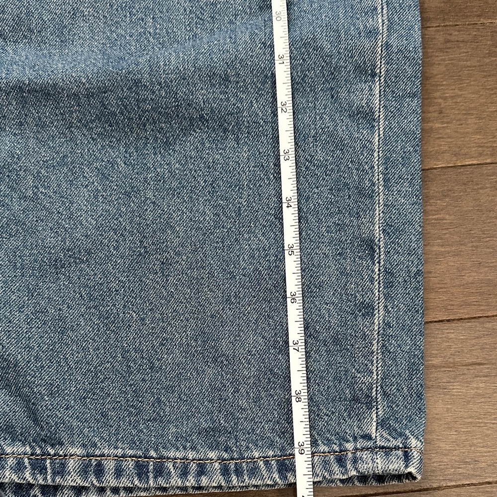 Divided Relaxed Fit Blue Jeans - Picture 8 of 11